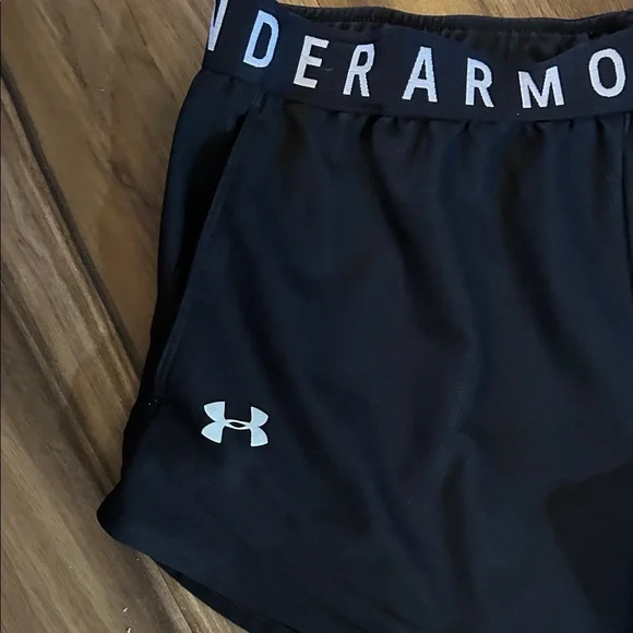 Under Armour Women's Black Sports Shorts - Picture 2 of 5